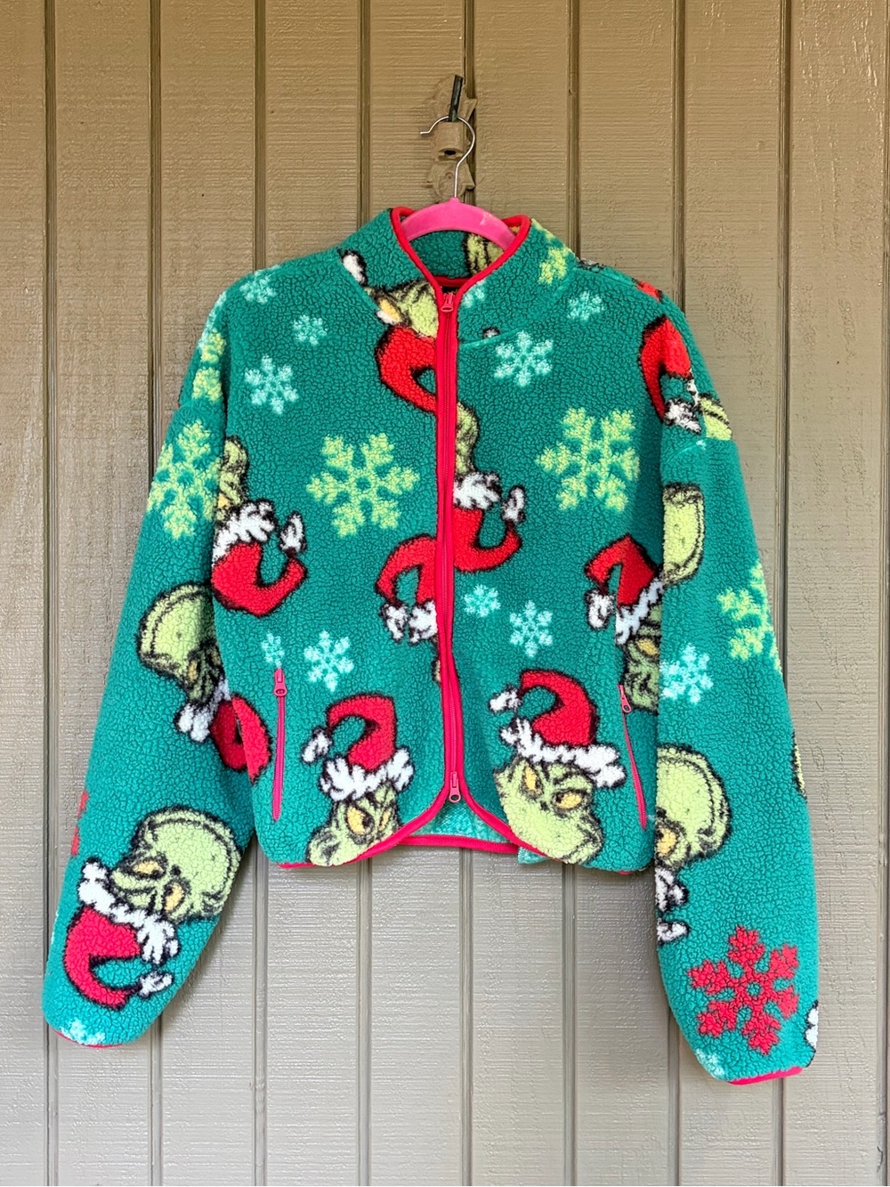 EUC The Grinch Christmas Woobie Fleece Jacket M